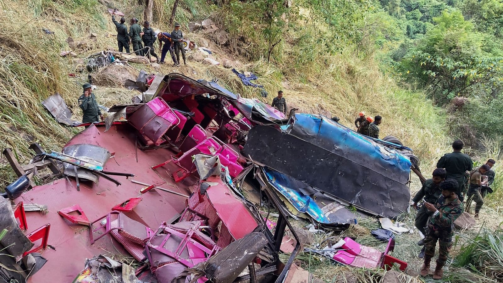 Aksidentohet autobusi në Sri Lanka, 15 të vdekur – 16 të lënduar