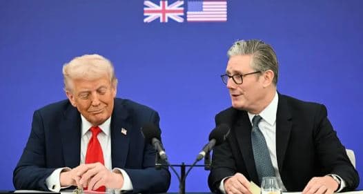 Starmer i buzëqeshur pranë Trumpit, thotë se Britania dhe Amerika kanë marrëdhënie të veçantë