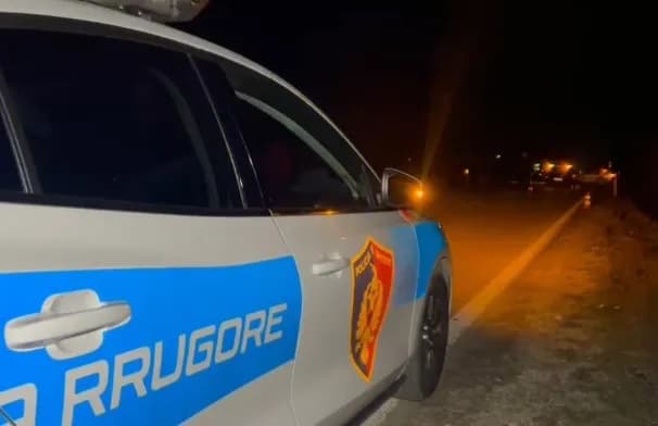 Vetaksident në rrugën Poliçan-Berat, vdes shoferi i automjetit