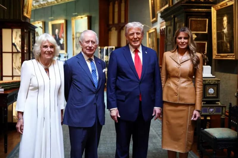 Para largimit, Trump dhe Melania në foto të përbashkët me familjen mbretërore britanike