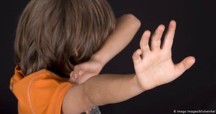 Keqtrajtohet fëmija nga një grua në Zubin Potok