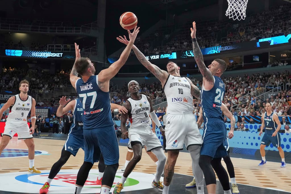 Kampionët e botës, në gjysmëfinale të Eurobasketit – Sllovenisë s’i mjaftuan 39 pikët e Donçiqit