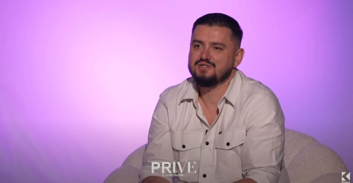 Alban Mehmeti nuk e lë muzikën as për politikë (VIDEO)