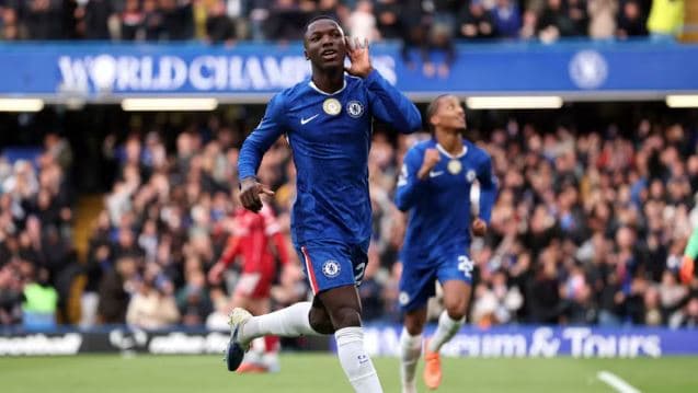 Chelsea e fiton në fund dramën ndaj Liverpoolit