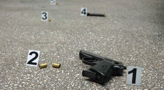 Rahovec: Një burrë e qëllon vetën me armë në këmbë