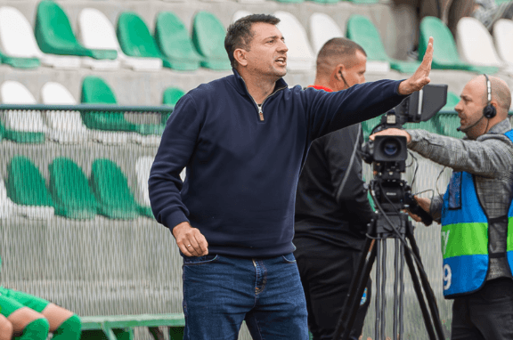 Feronikeli '74 ndërpret bashkëpunimin me trajnerin dhe ndihmës-trajnerin