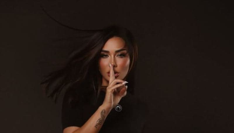 Xhensila Myrtezaj provokuese në fotografitë e fundit