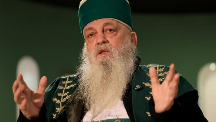Protesta për krerët e UÇK-së në Tiranë, marrin pjesë edhe Baba Mondi dhe Myftiu i Tiranës