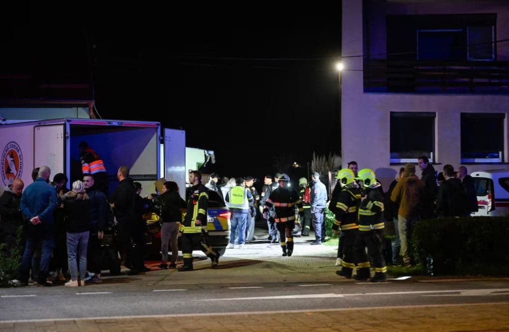 Dy trena përplasen në Sllovaki, lëndohen disa pasagjerë