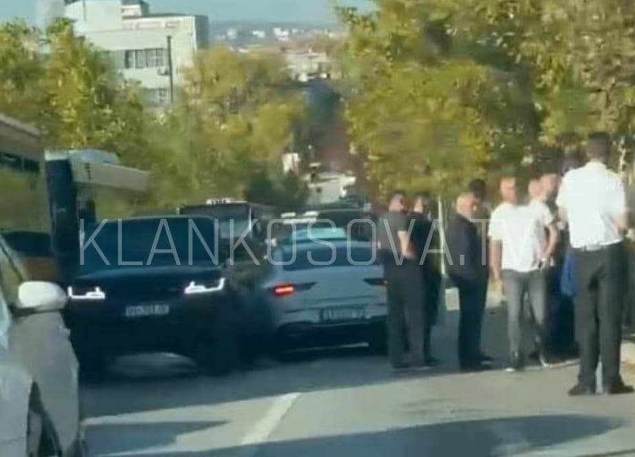 Aksident trafiku në qendër të Prishtinës