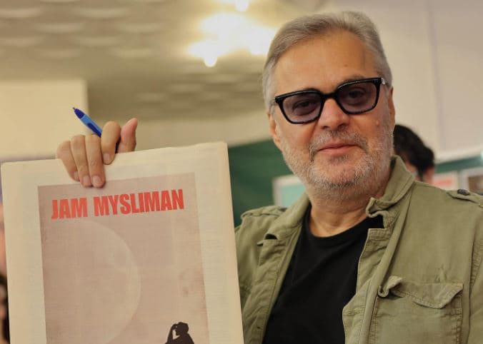 Romani 'Jam Mysliman' i Ben Blushit mbërrin në Prishtinë