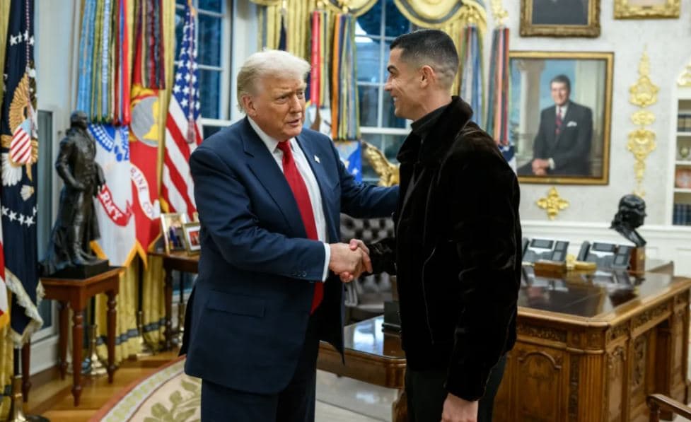 Motrat e Ronaldos i kundërpërgjigjen kritikëve pas takimit të Cristianos me Trumpin