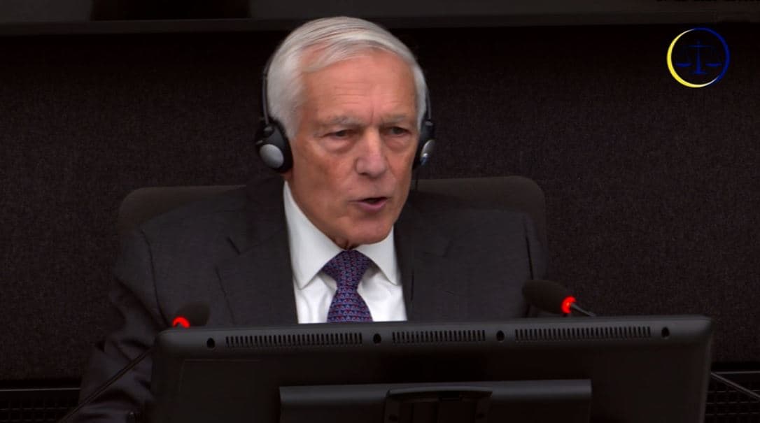 Wesley Clark para Hagës: Ushtria serbe i frikësohej UÇK-së