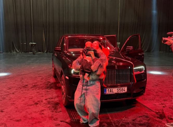 Jo një, por dy Rolls-Royce - Dhurata marramendëse për Dafinën