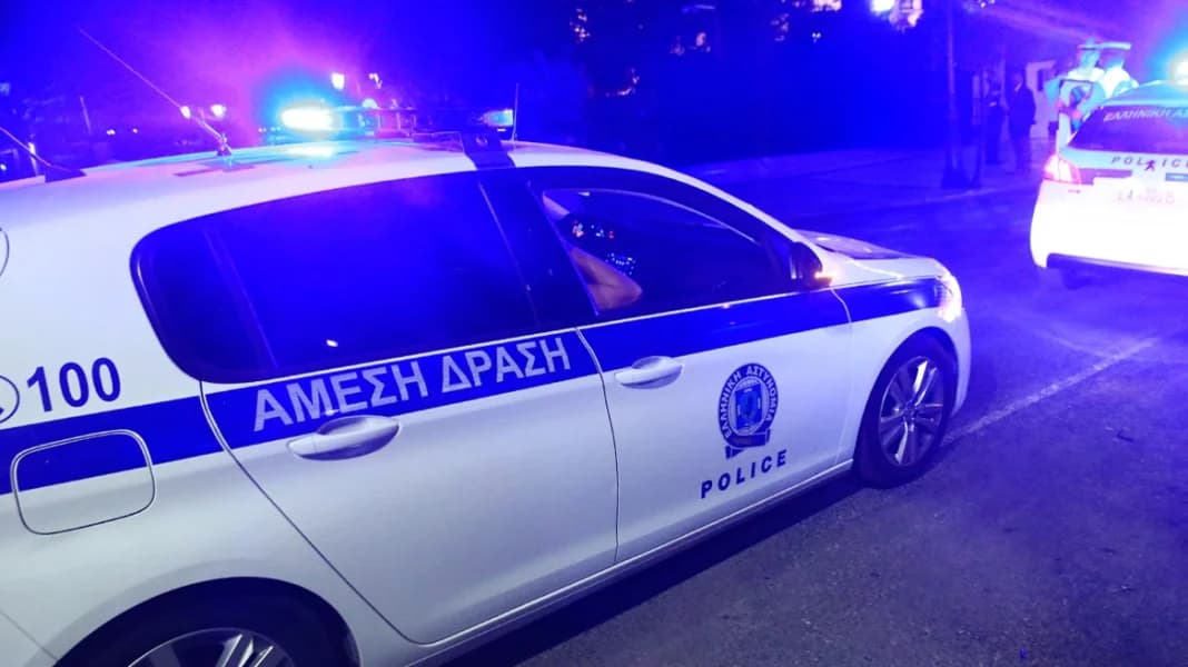 Greqi: Gjendet një trup i djegur dhe i prangosur në makinë, dyshohet të jetë shqiptar