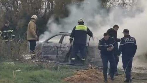 Dyshohet për atentat në Lushnje, një makinë gjendet e djegur