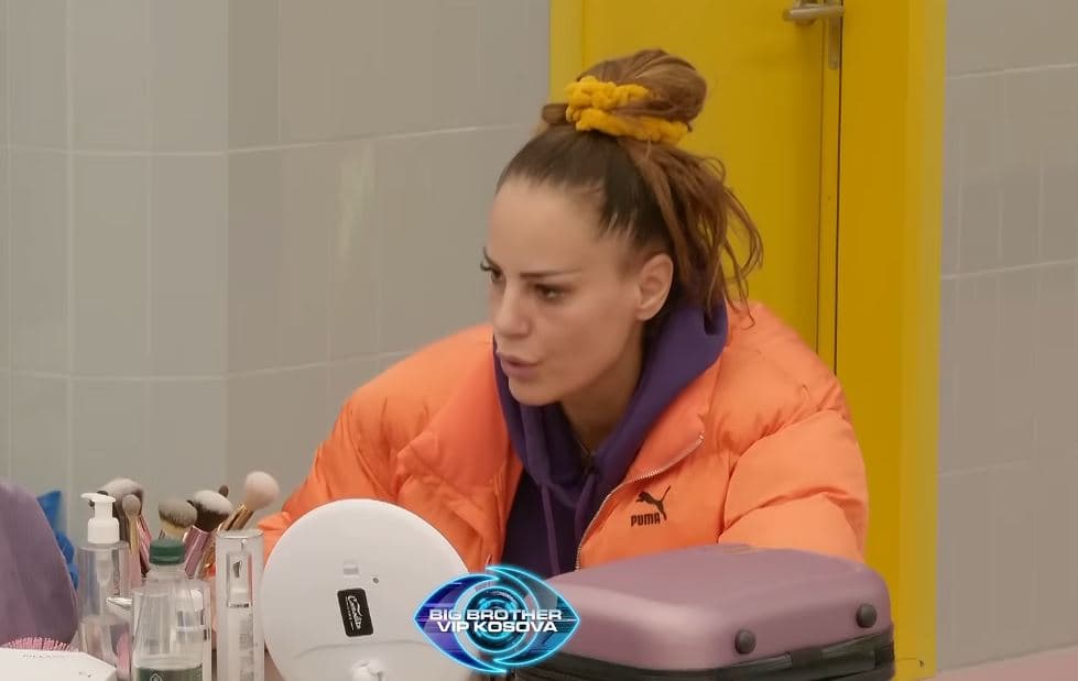 Hygerta i tregon Londrimit pse ia fshehu nënës hyrjen në Big Brother (VIDEO)