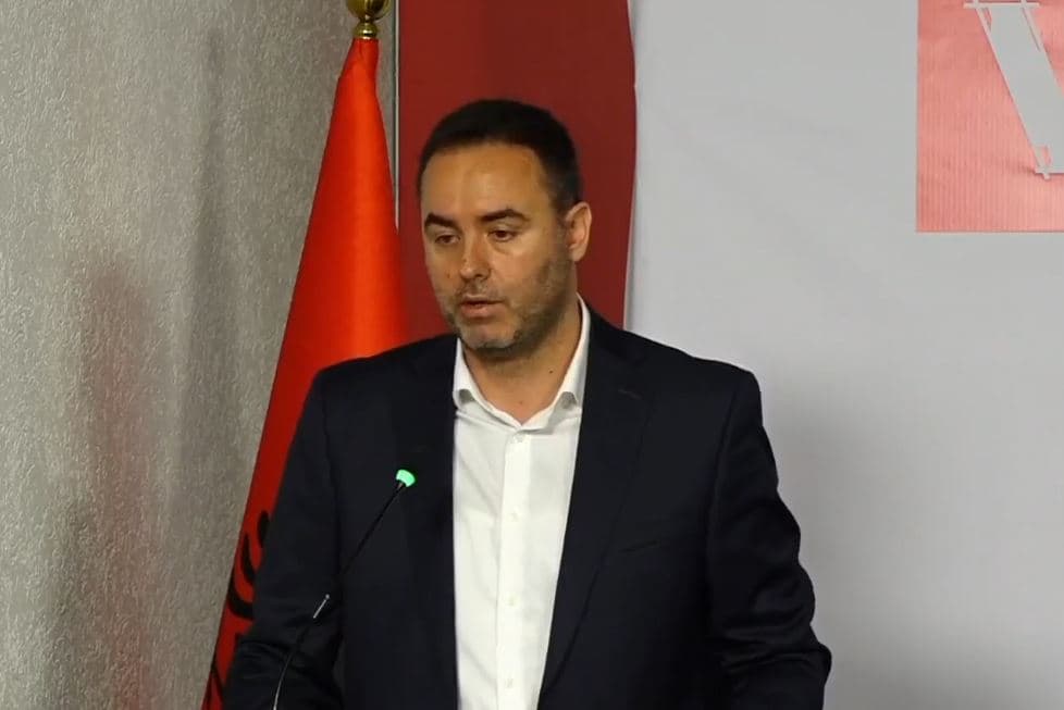 Konjufca: Kush tenton ta ndryshojë të vërtetën tonë, do të humbasë - për UÇK jemi bashkë