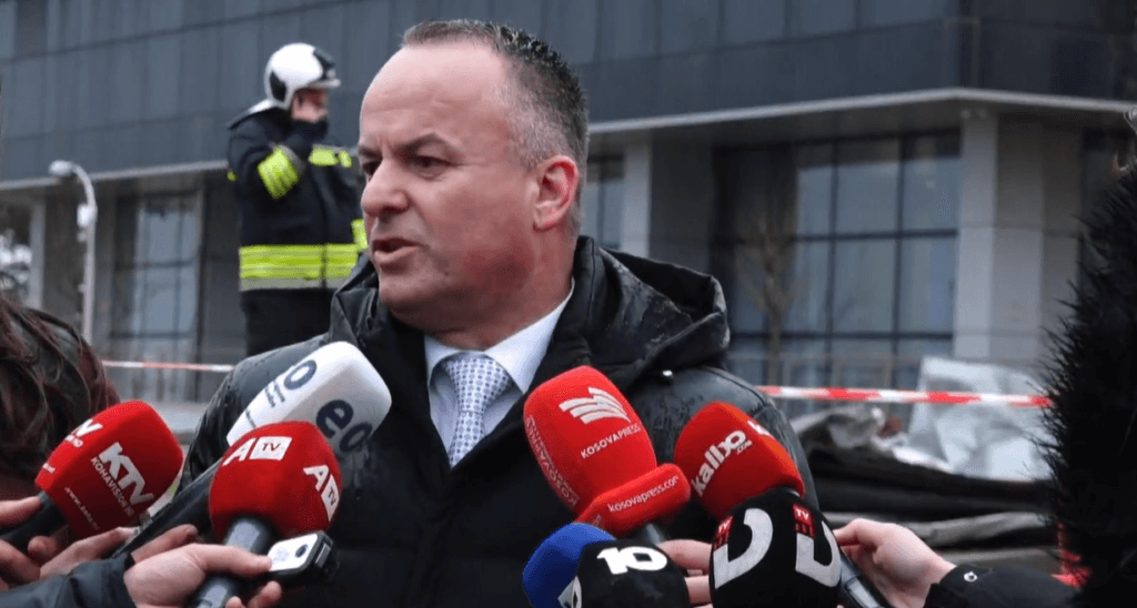 Situatë e qetë në Prishtinë pas shirave të rrëmbyeshëm (VIDEO)