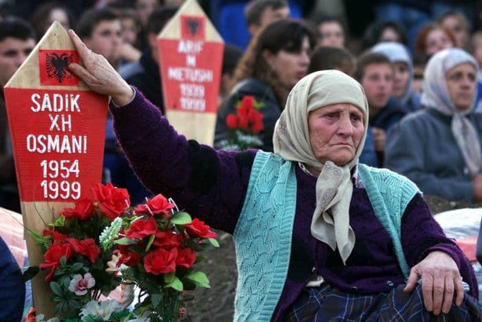 Kosova nuk harron: 15 janari, ditë përkujtimi për viktimat e gjenocidit (VIDEO)