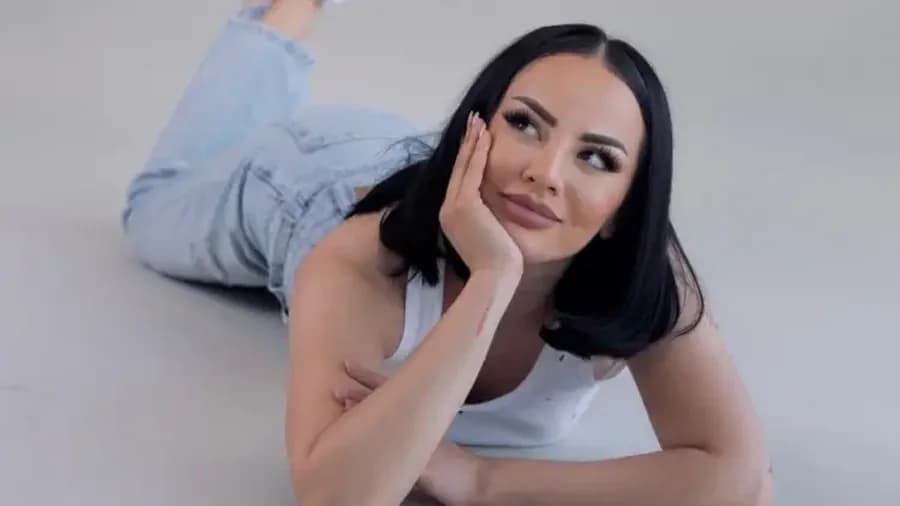 A është Sara Gjordeni sërish shtatzënë?
