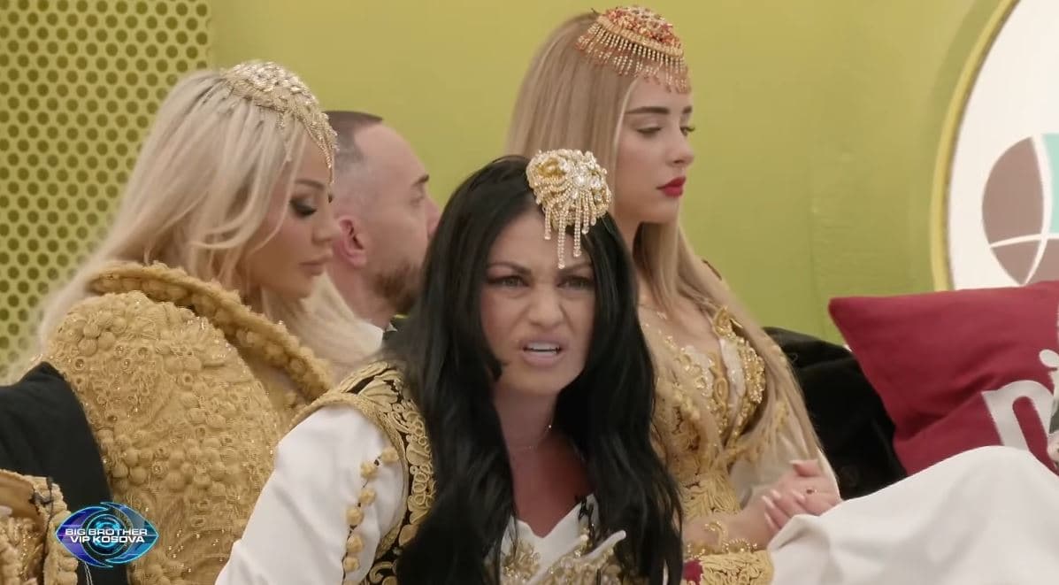 Shkurta shpërthen në vaj: Labi e përmendi vëllanë tim, le të ketë kujdes (VIDEO)