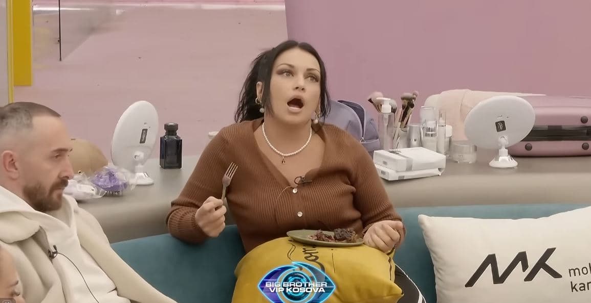 Debat me tone të larta mes Shkurtës dhe Elijonës, çfarë nodhi? (VIDEO)