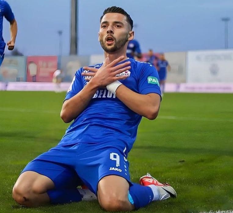 Dinamo shpërblen Arbër Hoxhën me kontratë të re