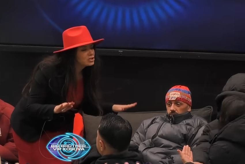 "Kush je ti, pse po rren", "Shhhh....": Tensione të larta mes Sasës, Labinotit dhe Albës! (VIDEO)