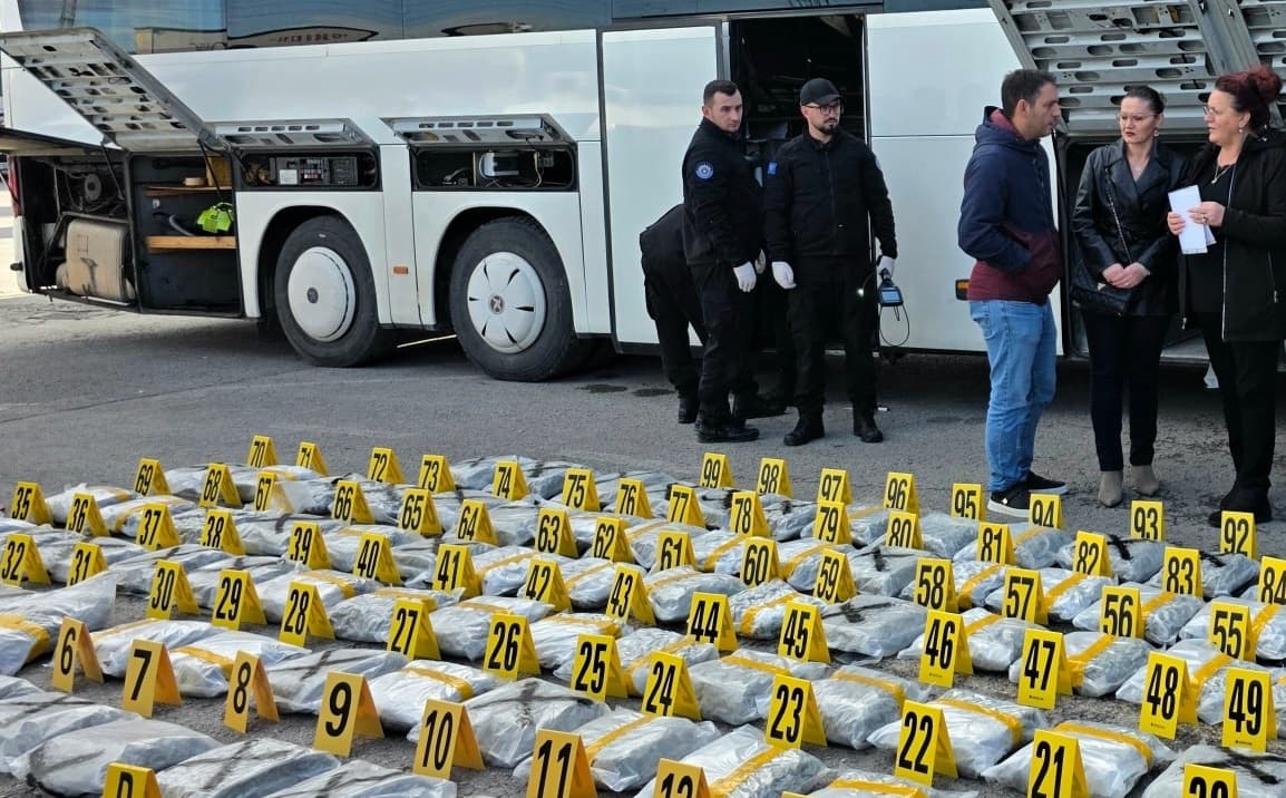 Paraburgoset shoferi i autobusit që u kap me 120 kg drogë