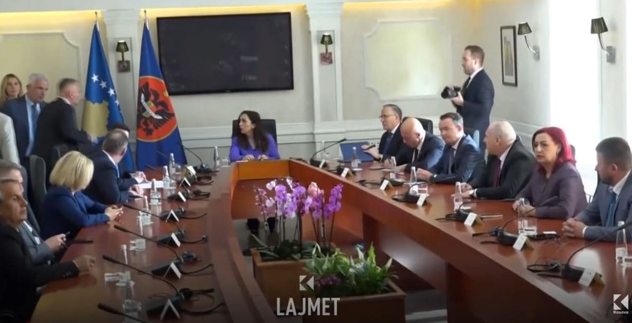 Paralajmërimi i KQZ-së: Edhe 7 ditë afat për koalicionet (VIDEO)