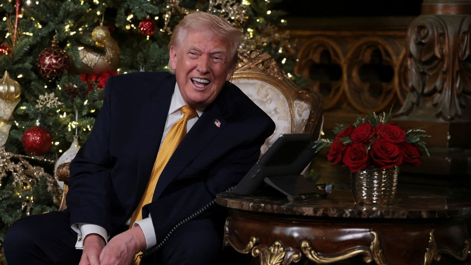 Trump u premton fëmijëve se nuk do ta lejojë “Babagjyshin e keq” të hyjë në ShBA