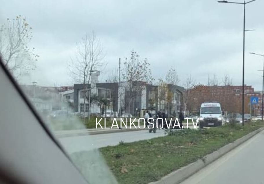 Këmbësori goditet nga motoçikleta në Prishtinë
