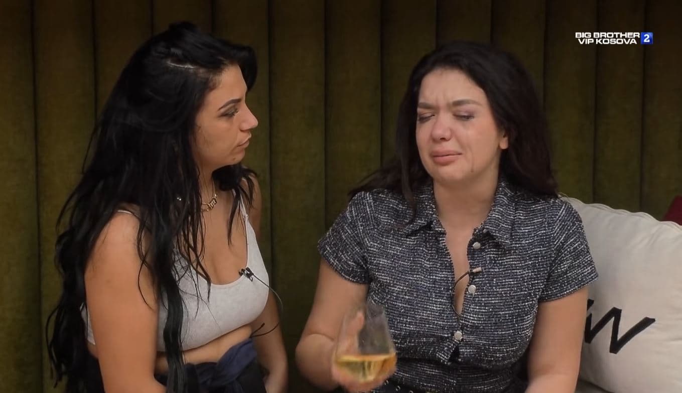 “S’dua të njoh asnjë mashkull në jetën time”, Alba plas sërish në vaj pas largimit nga darka (VIDEO)