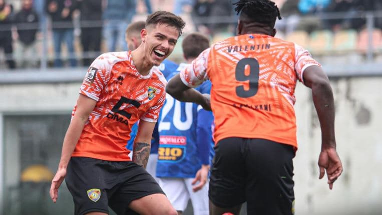Ballkani e 'blindon' kreun e tabelës, derbi i Anamoravës s'i takon askujt
