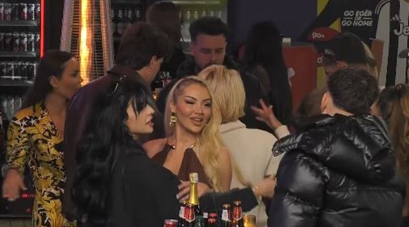 Benita refuzon Toneyn për ditëlindje (VIDEO)