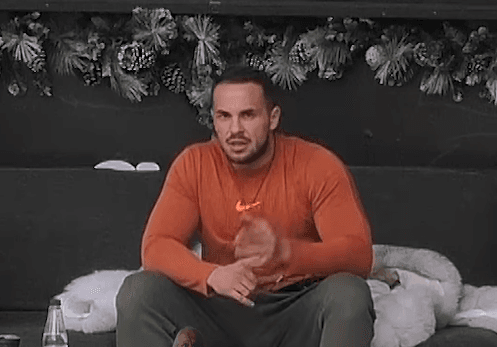 Edi uron Krishtlindjen: Paçi shëndet, fat dhe lumturi në jetë (VIDEO)