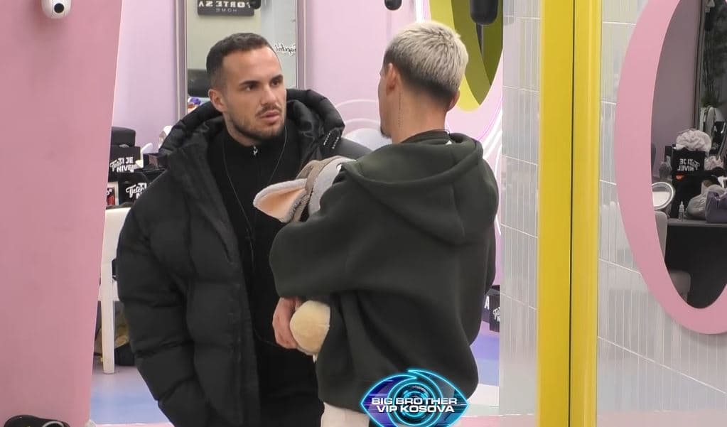 “Kam dhënë dorëheqje” – a po paralajmëron Edi ndarjen me Dolcen? (VIDEO)