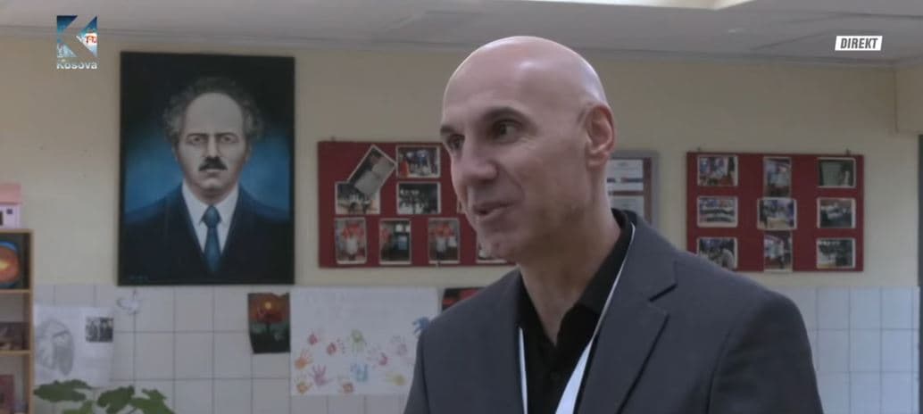 Probleme teknike në qendrën e votimit me kusht në Podujevë (VIDEO)