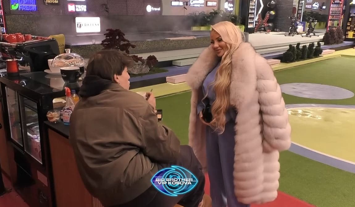 A po xhelozon Klodi për Benitën? (VIDEO)