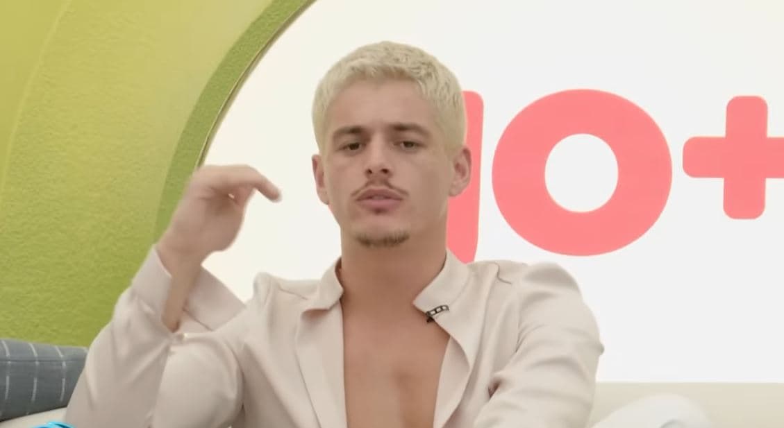 ‘Provokimi’ nga të brendshmet, Londrimi i ashpër me Toneyn: Burrat nuk merren me këto punë (VIDEO)