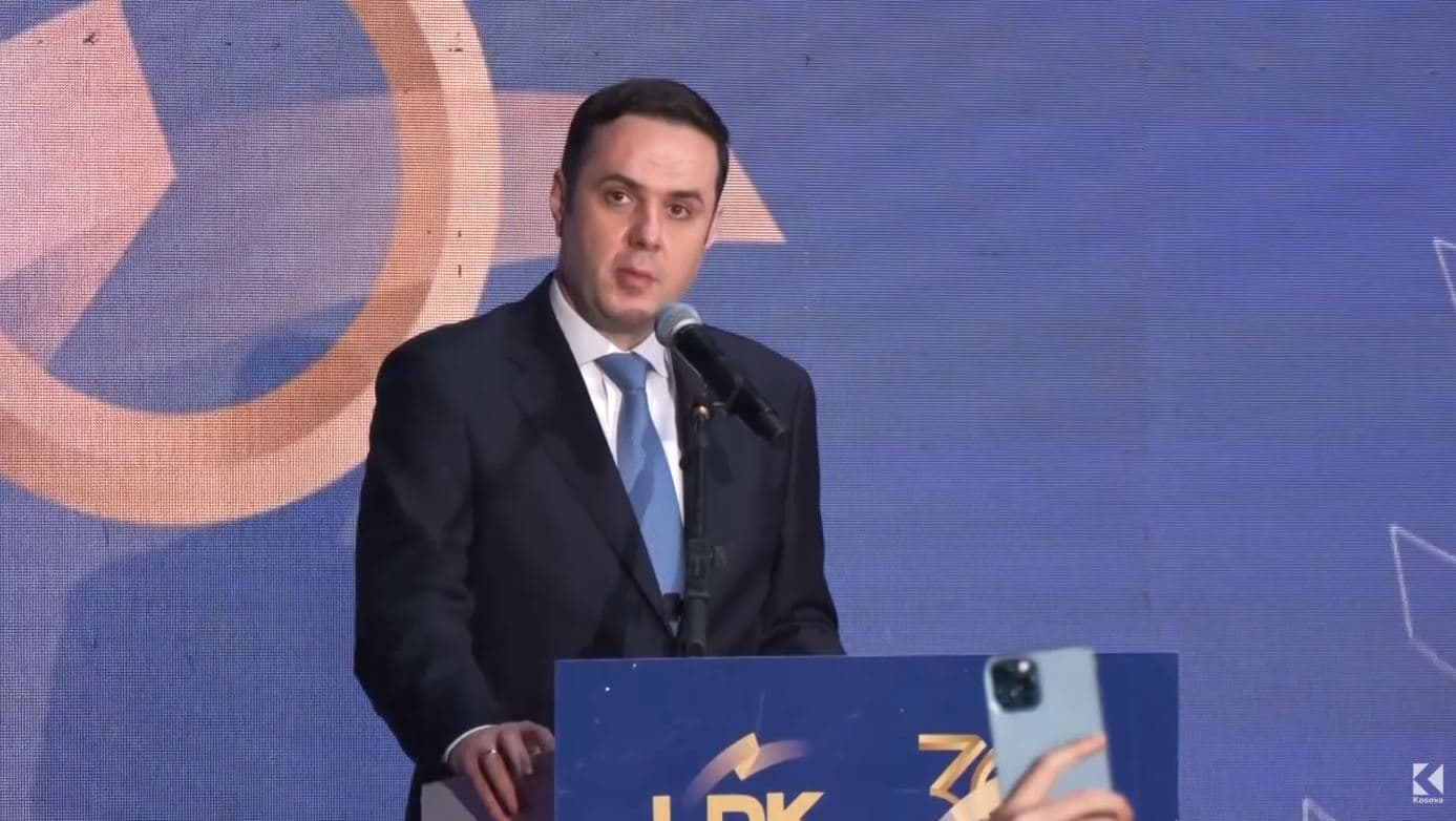 LDK bëhet 36-vjeçe, zotohet në vlerat e Rugovës (VIDEO)