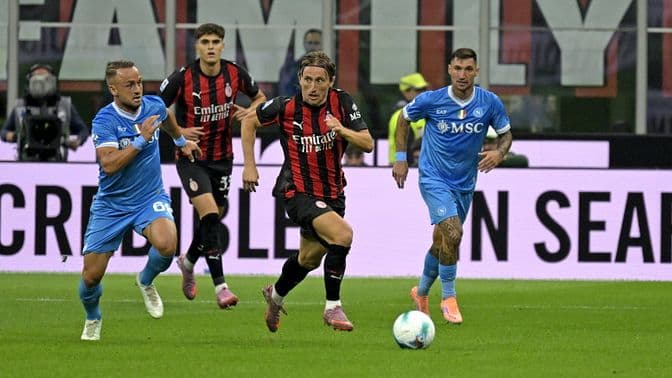 Napoli-Milan ngre siparin e Superkupës: Allegri për një përsëritje, Conte për të ndryshuar gjërat