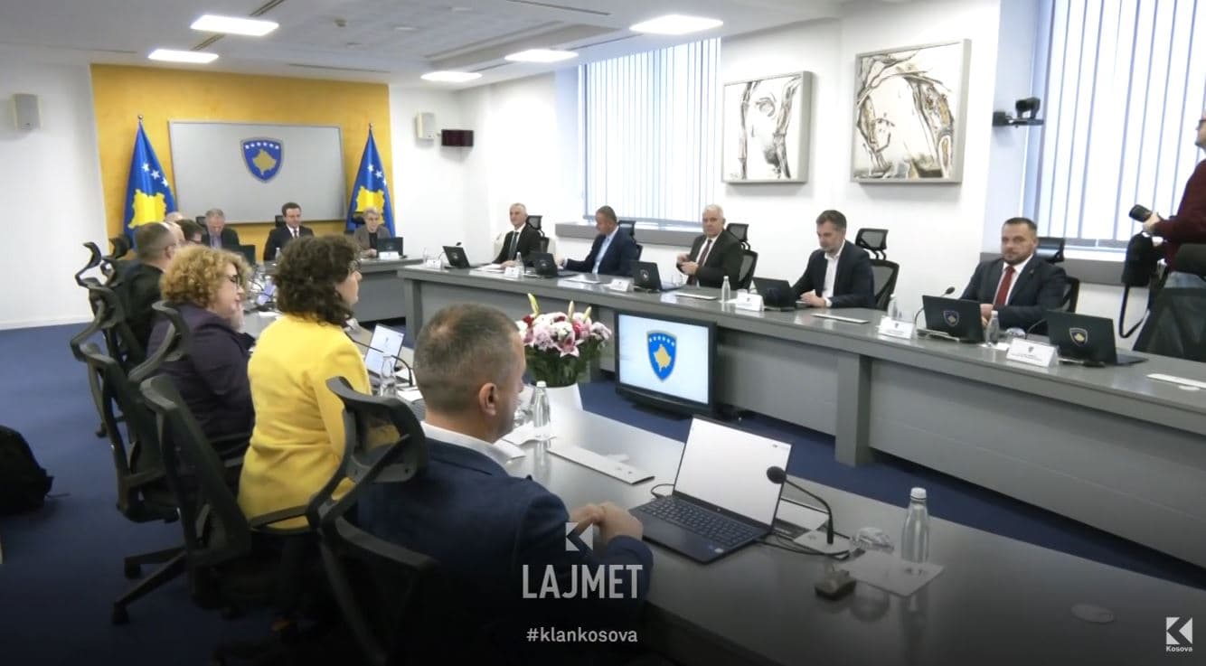 VV kampione e shkeljes së ligjit: Ministrat me “kalavesh” aktakuza, heshtin në fushatë (VIDEO)