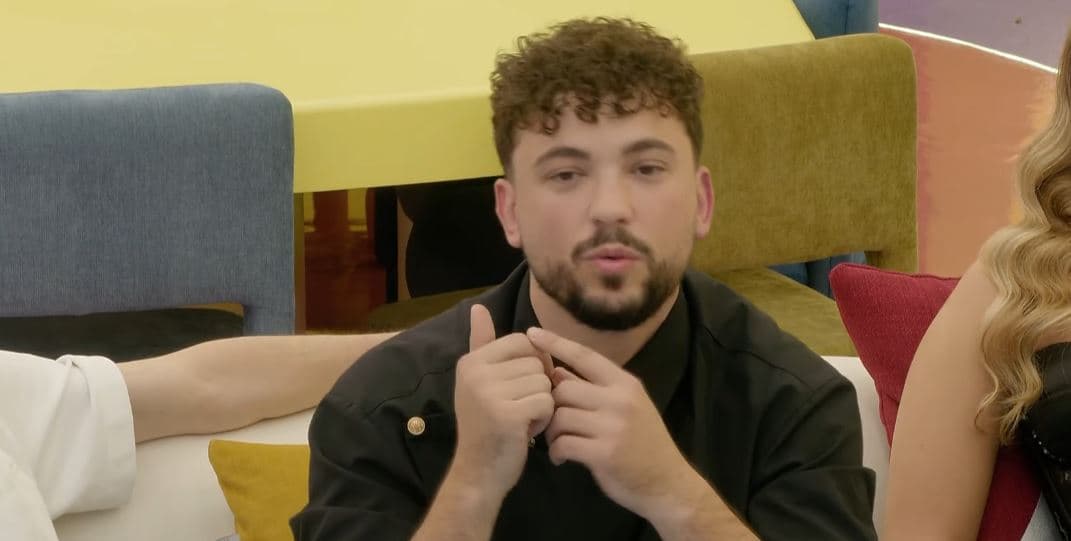 Toney “rrëshqet” me deklaratë, pohon lidhjen me Bia Khalifën (VIDEO)