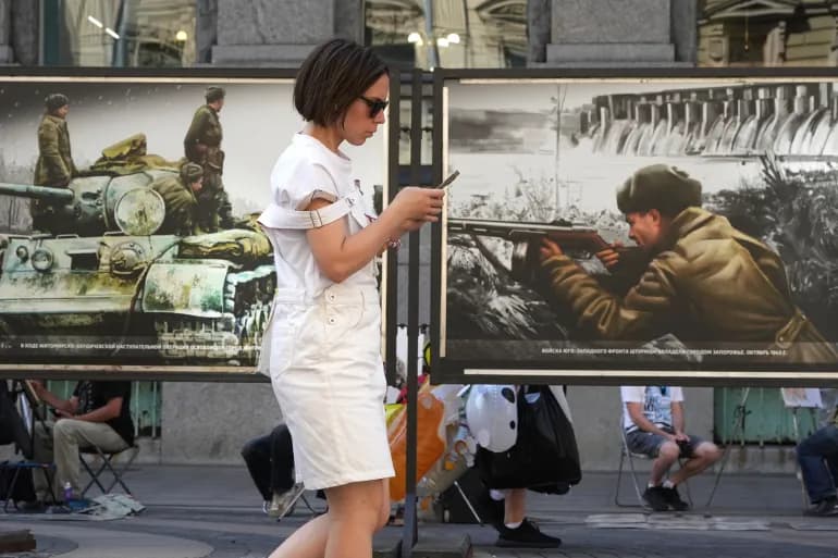 Rusia bllokon Snapchat dhe FaceTime, rrit kontrollin mbi internetin
