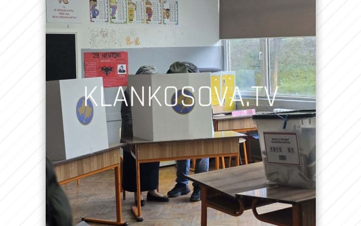 “Aaaa s’e di”, e moshuara s’ia ka haberin kujt ia hodhi votën pasi e ndihmoi djali gjatë procesit