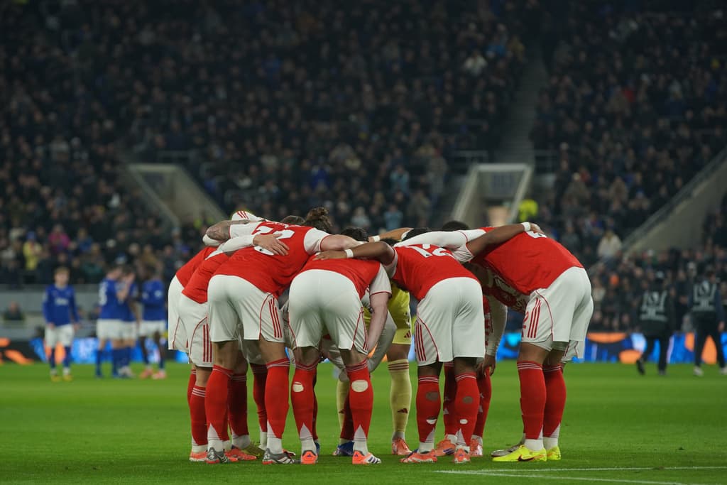 Tifozët e Arsenalit në ethe! Të jesh i pari në Krishtlindje nuk është gjithmonë gjë e mirë