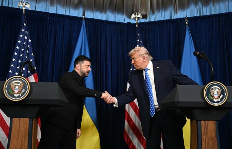 Zelensky: Le të vijë Trump në Ukrainë, por me fluturim direkt