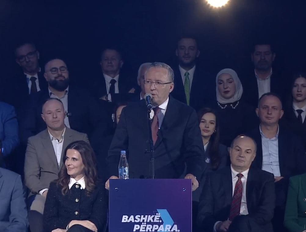 Bedri Hamza: Bëhuni pjesë e ndryshimit, me paga më të lartë dhe pensione dinjitoze